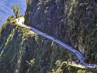 Gambar Road of Death, Bolivia