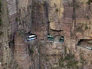 Gambar Terowongan Guoliang, China